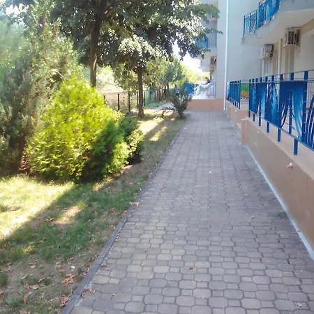 公寓 Двустаен Апартамент Във Слънчев Бряг, България *